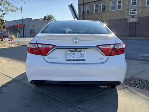 2015 Toyota Camry SE