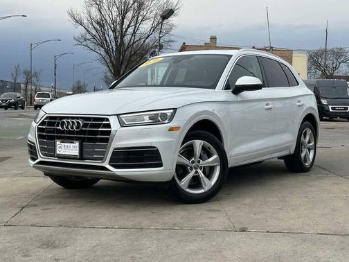 Glacier White Metallic 2020 Audi Q5 45 Premium