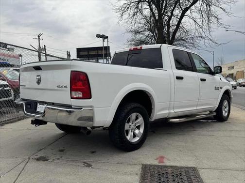 2018 RAM 1500 SLT