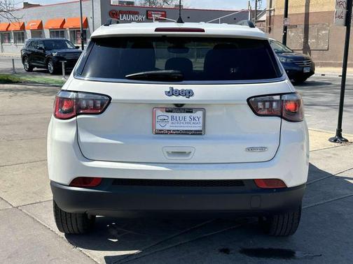 White Clearcoat 2019 Jeep Compass Latitude