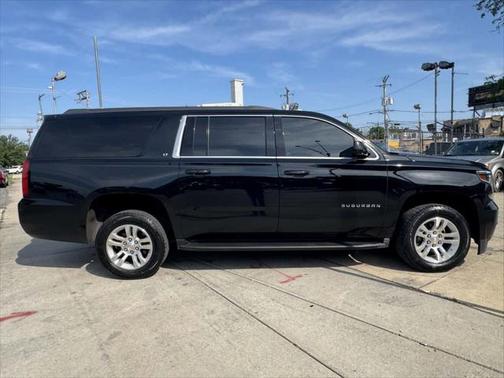 2019 Chevrolet Suburban LT