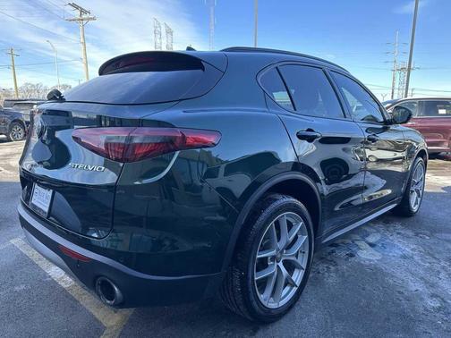 2018 Alfa Romeo Stelvio Ti Sport