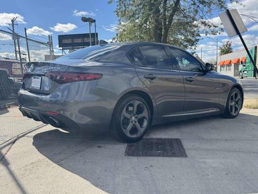 2018 Alfa Romeo Giulia Base