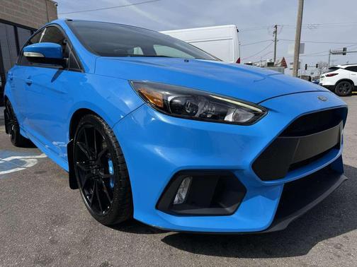 Nitrous Blue Quad-Coat 2017 Ford Focus RS Base