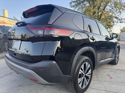 2021 Nissan Rogue SV