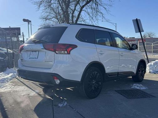 2018 Mitsubishi Outlander LE