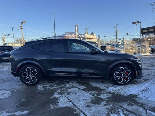 2022 Ford Mustang Mach-E GT