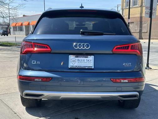 Utopia Blue Metallic 2018 Audi Q5 2.0T Prestige