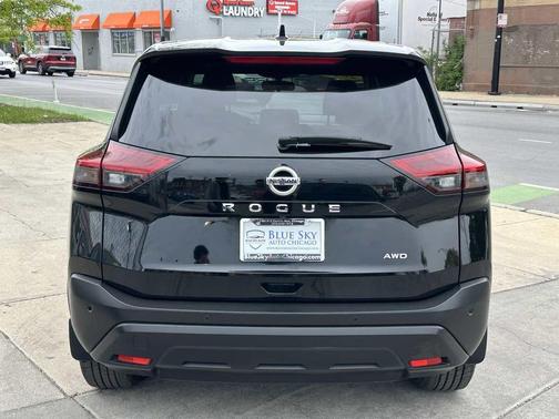 Super Black 2021 Nissan Rogue S