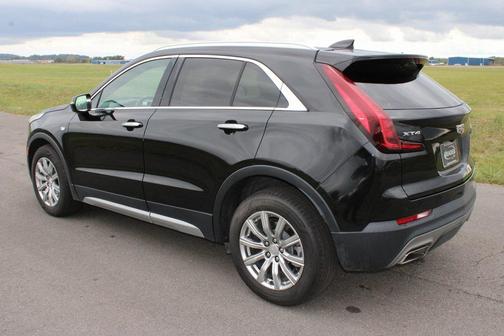 2022 Cadillac XT4 Premium Luxury