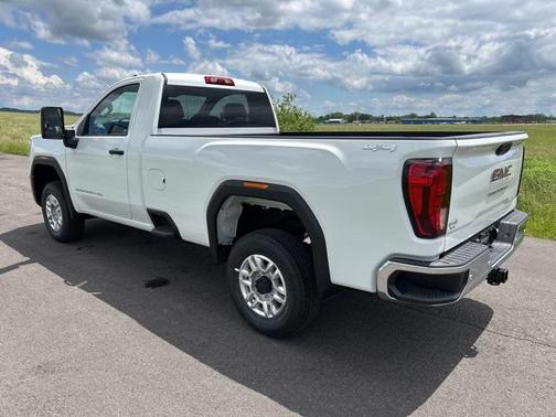 2025 GMC Sierra 2500 Base
