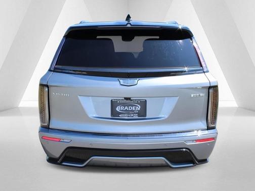 2026 Cadillac VISTIQ Platinum