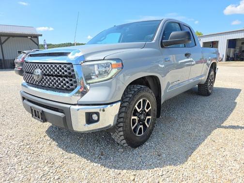 2018 Toyota Tundra SR5