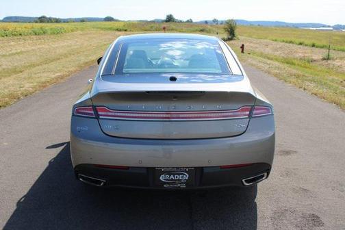 2016 Lincoln MKZ Hybrid Base
