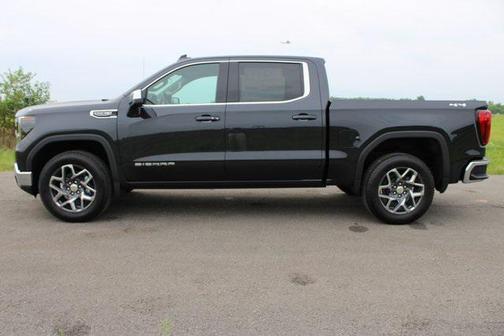 2025 GMC Sierra 1500 SLE