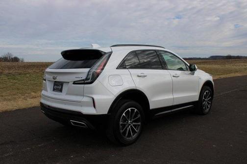 2025 Cadillac XT4 Premium Luxury