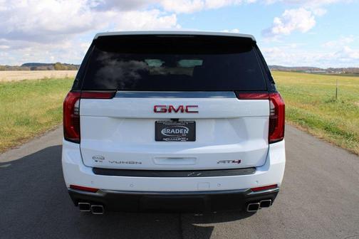 2026 GMC Yukon 4WD AT4