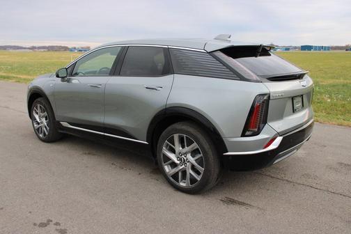 2026 Cadillac OPTIQ Premium Luxury