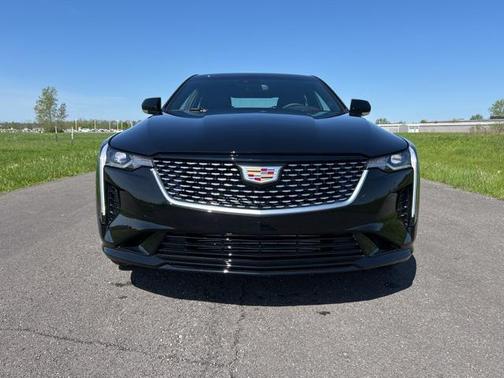 2025 Cadillac CT4 Luxury RWD