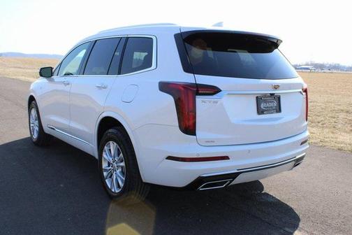 2025 Cadillac XT6 Luxury AWD