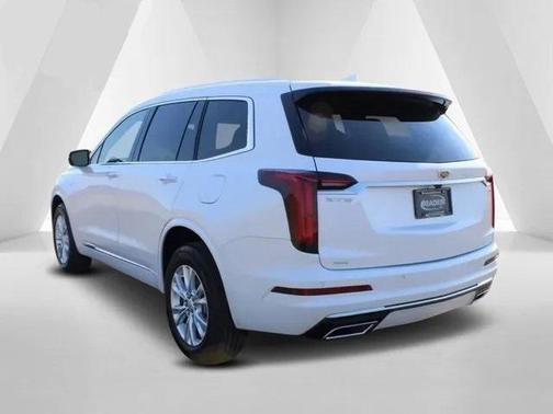 2025 Cadillac XT6 Luxury AWD