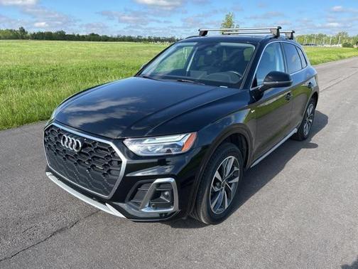 2022 Audi Q5 45 S line Premium Plus