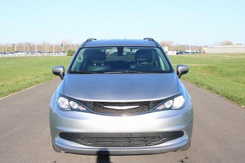 2020 Chrysler Voyager LXI