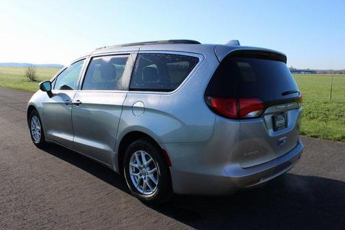 2020 Chrysler Voyager LXI