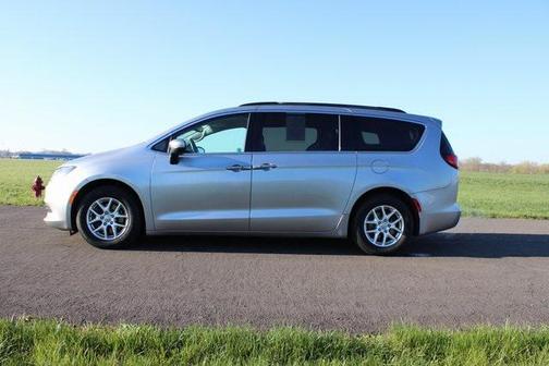 2020 Chrysler Voyager LXI
