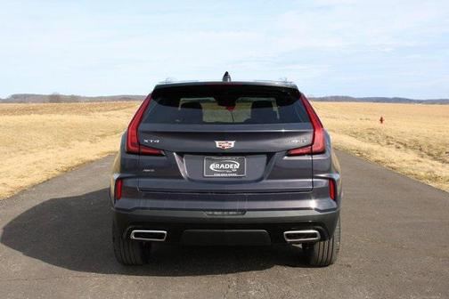 2025 Cadillac XT4 Premium Luxury