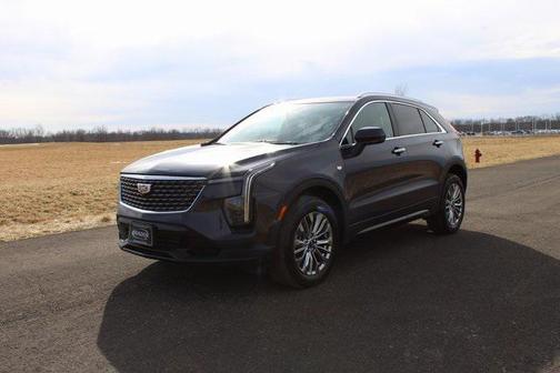 2025 Cadillac XT4 Premium Luxury