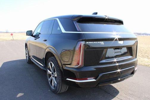 2025 Cadillac Escalade Luxury