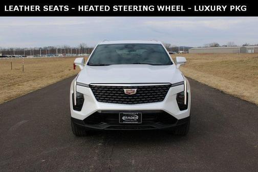2025 Cadillac XT4 Premium Luxury