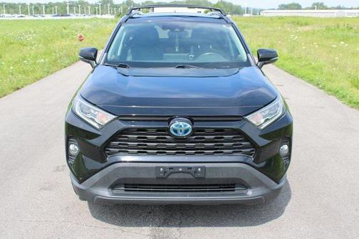 2020 Toyota RAV4 Hybrid XLE