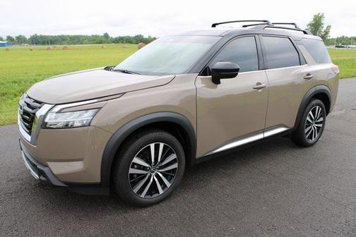 2023 Nissan Pathfinder Platinum 4WD