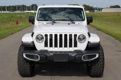 2022 Jeep Gladiator Overland