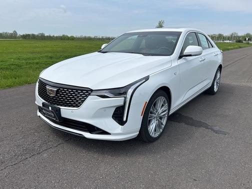 2025 Cadillac CT4 Premium Luxury RWD