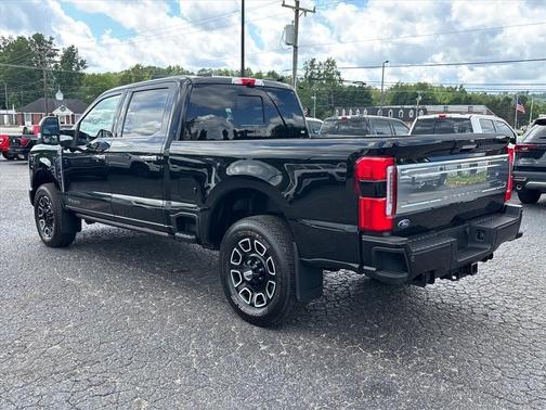 Agate Black Metallic 2024 Ford F-250 Platinum