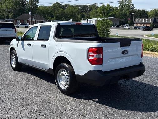 Oxford White 2026 Ford Maverick XL