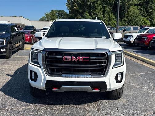 White 2024 GMC Yukon XL AT4