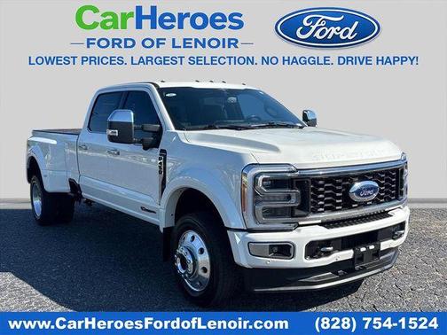 White 2023 Ford F-450 Platinum