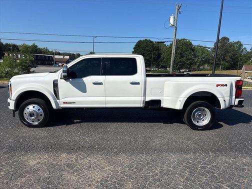 White 2023 Ford F-450 Platinum