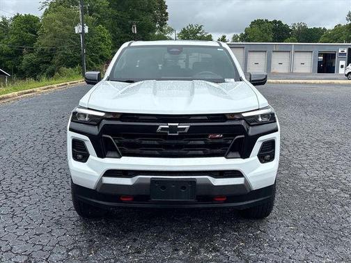 Summit White 2025 Chevrolet Colorado Z71