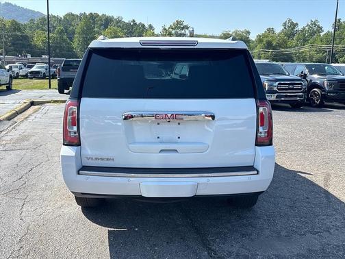 Summit White 2018 GMC Yukon Denali
