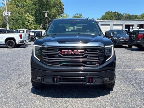 Onyx Black 2023 GMC Sierra 1500 AT4