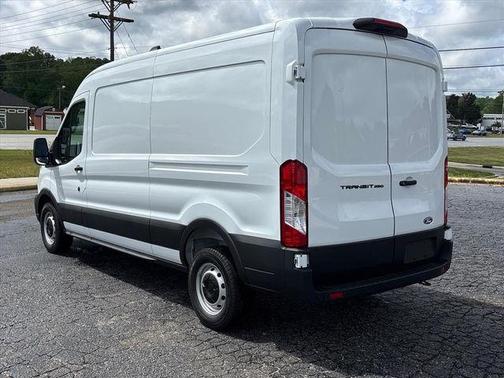 Oxford White 2026 Ford Transit-250 148 WB Medium Roof Cargo