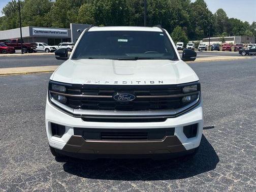 Star White 2026 Ford Expedition King Ranch