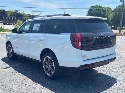 Star White 2026 Ford Expedition King Ranch