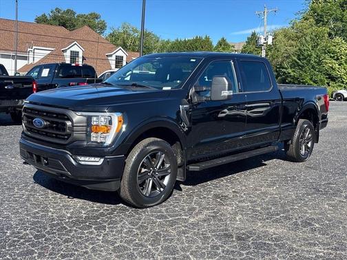 Agate Black Metallic 2023 Ford F-150 XLT