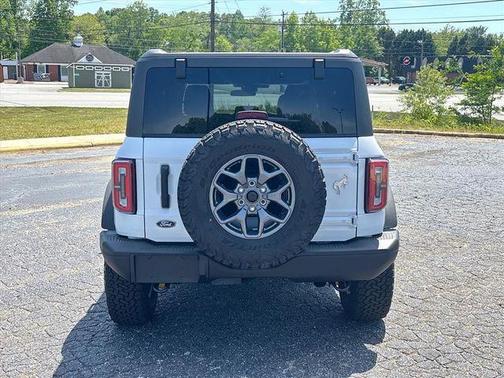 Oxford White 2025 Ford Bronco Badlands